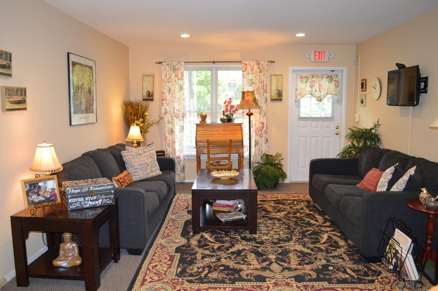 More Photos Of 85-89 Park Ave, Flemington Medical For Sale