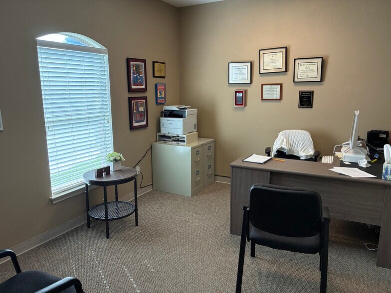 More Photos Of 3613 Williams Dr, Georgetown Medical For Sale