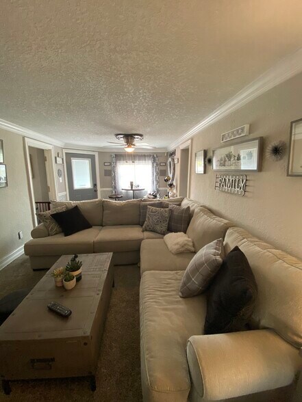 More Photos Of 8051 Ulmerton Rd, Largo Office For Sale