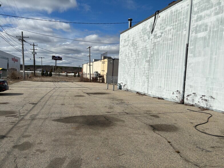 More Photos Of 33 Plan Way, Warwick Warehouse For Lease