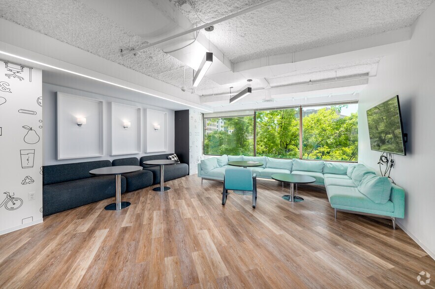 More Photos Of 1015 15th St NW, Washington Coworking Space