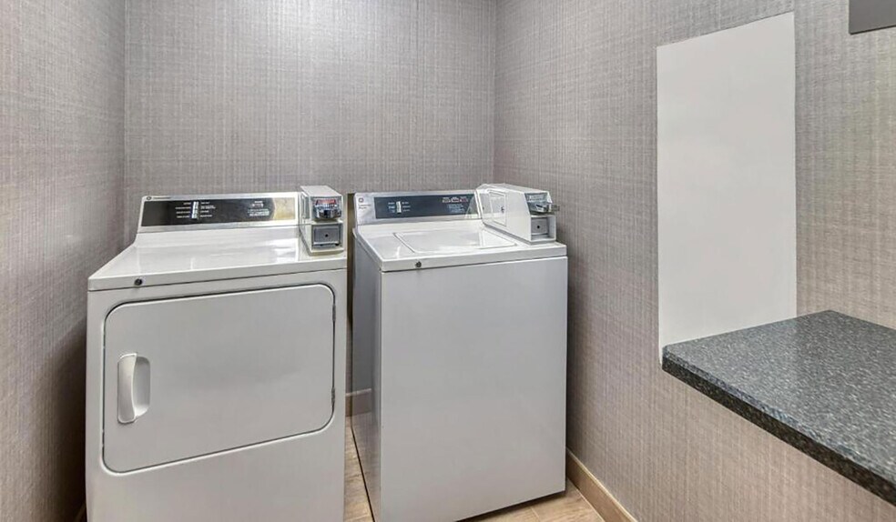 More Photos Of 1030 State Road 229, Batesville Hotel For Sale