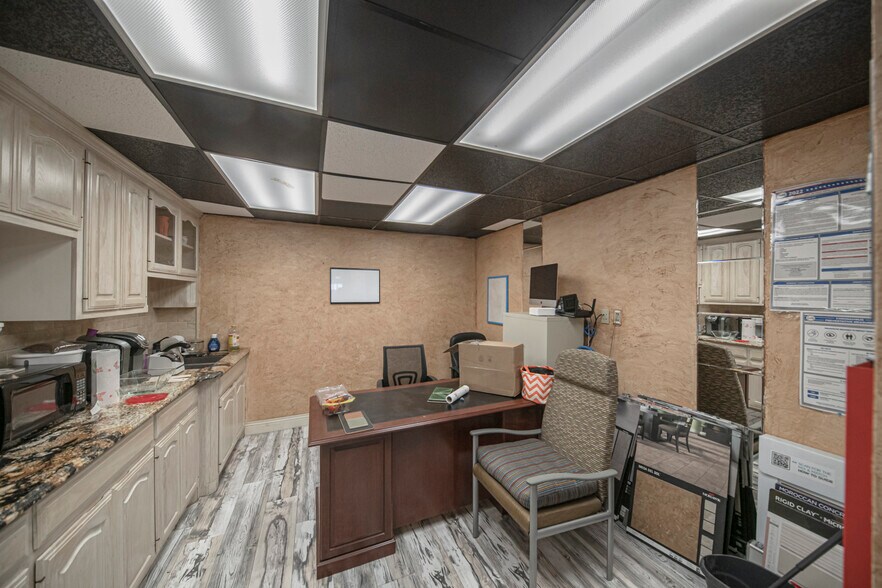 More Photos Of 3300 W Wall St, Midland Freestanding For Sale