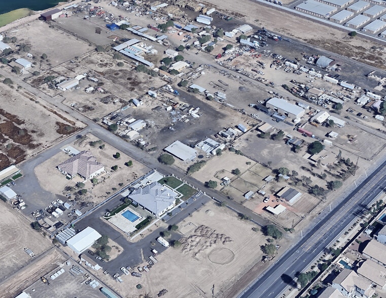 More Photos Of 5811 S 46th Ave, Laveen Contractor Storage Yard For Sale