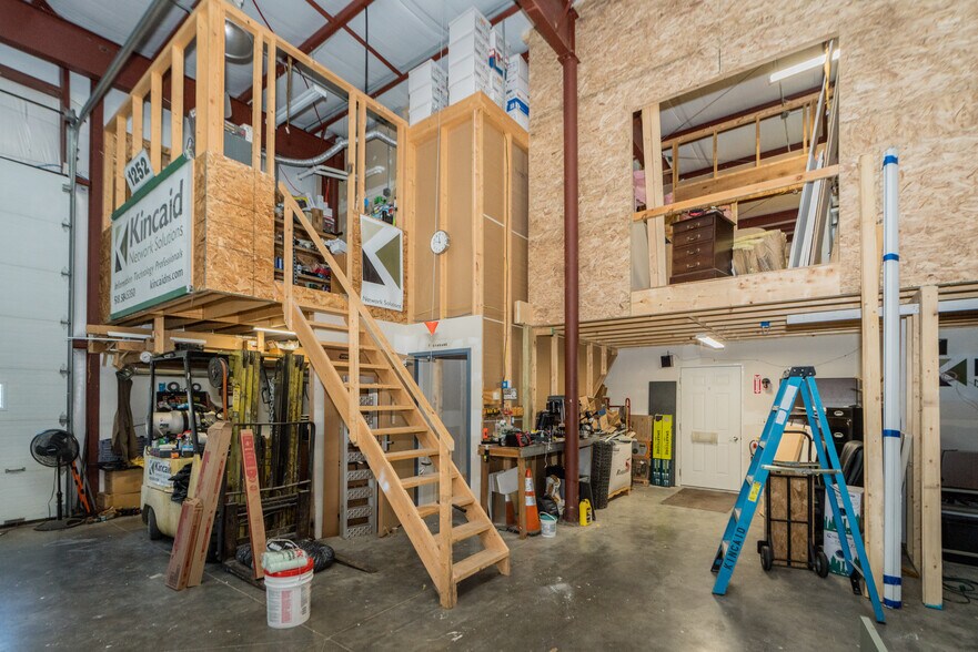 More Photos Of 1252 Saratoga Rd, Ballston Spa Light Distribution For Sale