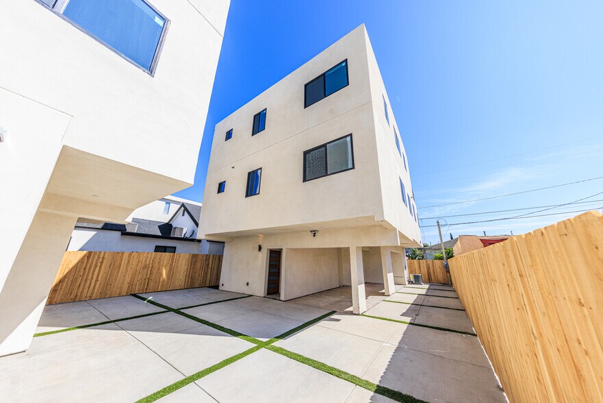 More Photos Of 2424 S West View St, Los Angeles Multifamily For Sale