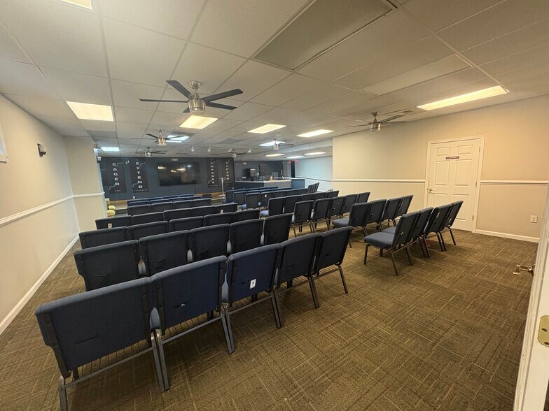 More Photos Of 1512 N French St, Wilmington Office For Sale