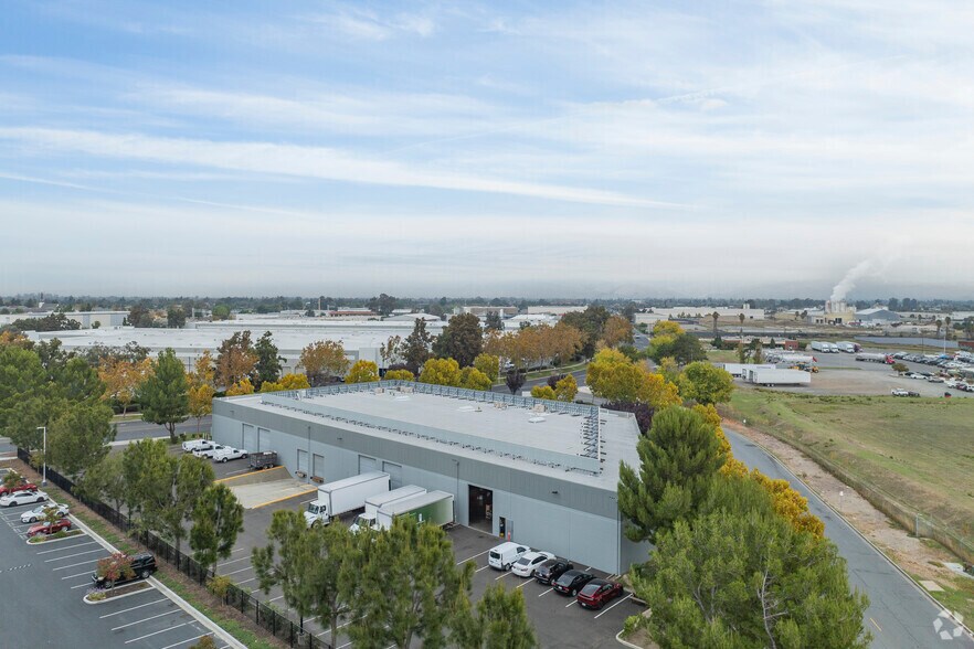 More Photos Of 7300 Central Ave, Newark Warehouse For Lease