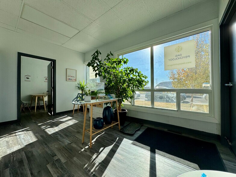 More Photos Of 10012 79 Av NW, Edmonton Office For Sale