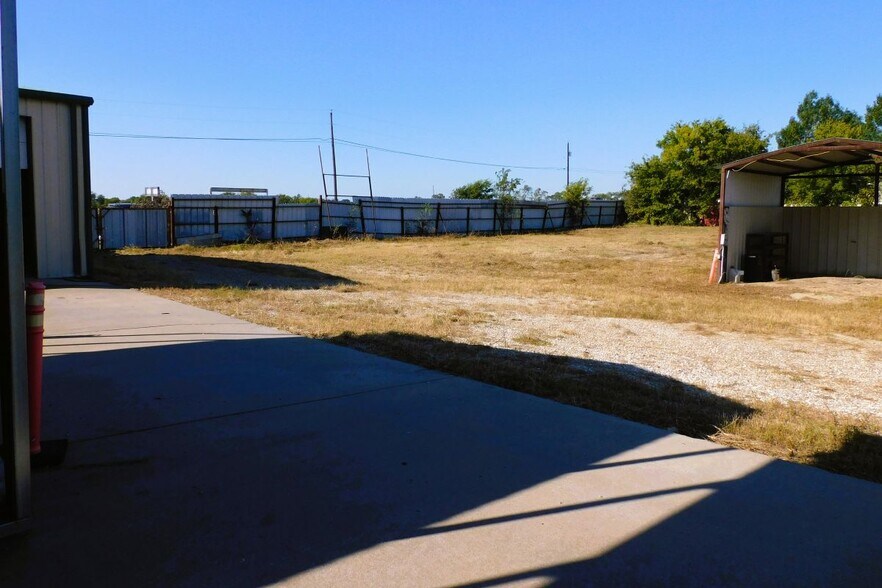 More Photos Of 10679 State Highway 56, Sherman Industrial For Lease