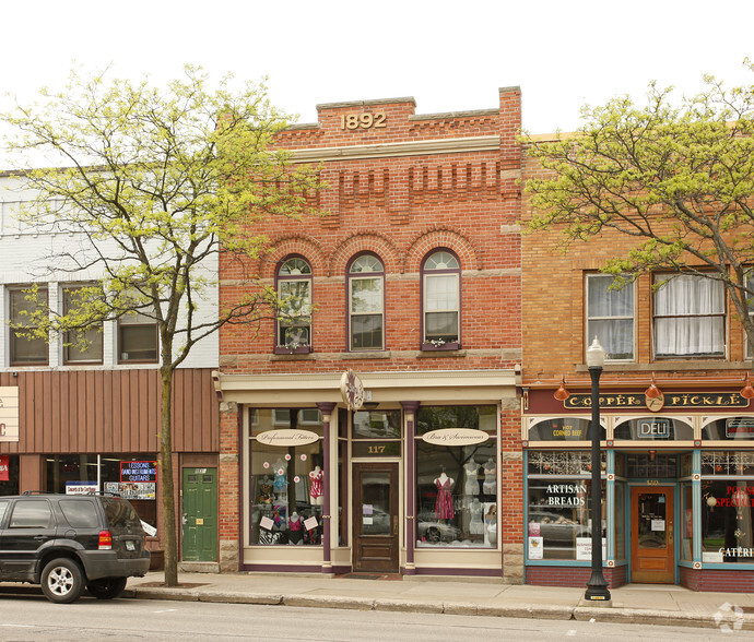 Primary Photo Of 117 W Grand River Ave, Howell Storefront Retail Residential For Sale