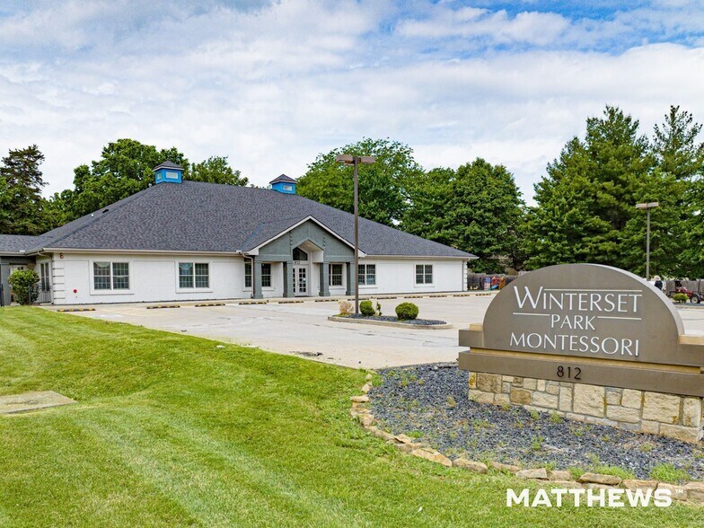Primary Photo Of 812 SW Forestpark Ln, Lee's Summit Schools For Sale