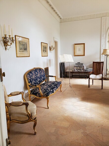 More Photos Of 8469 E Jefferson Ave, Detroit Office Residential For Sale