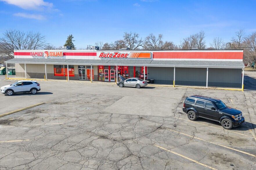 More Photos Of 915 N Washington St, Kokomo Freestanding For Sale