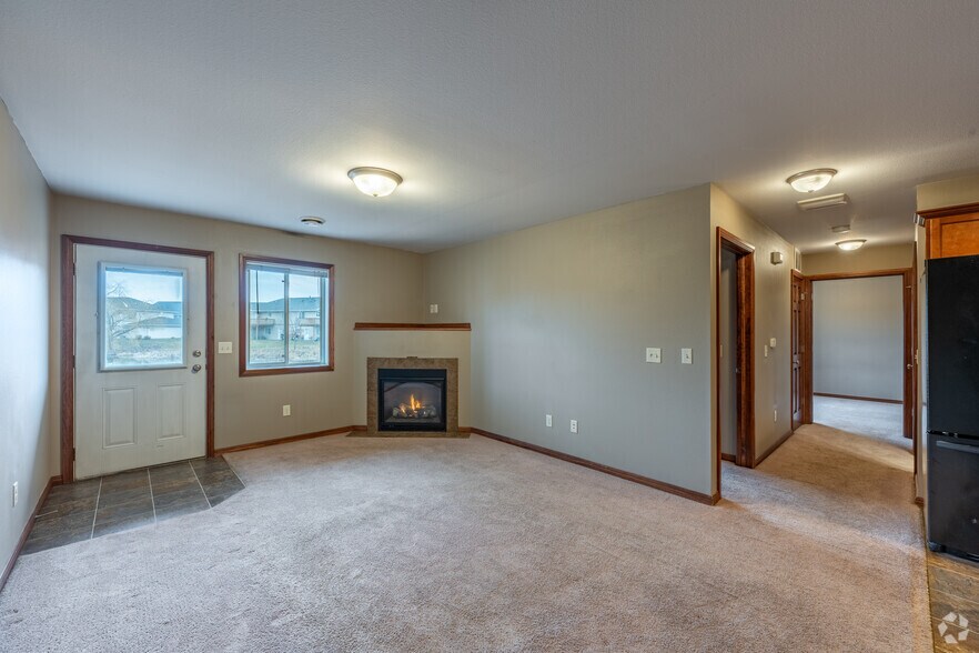 More Photos Of 6395 Prairie Cir S, Eau Claire Apartments For Sale