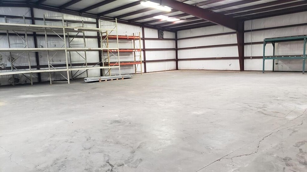 More Photos Of 616 S Broadway St, Mccomb Freestanding For Sale
