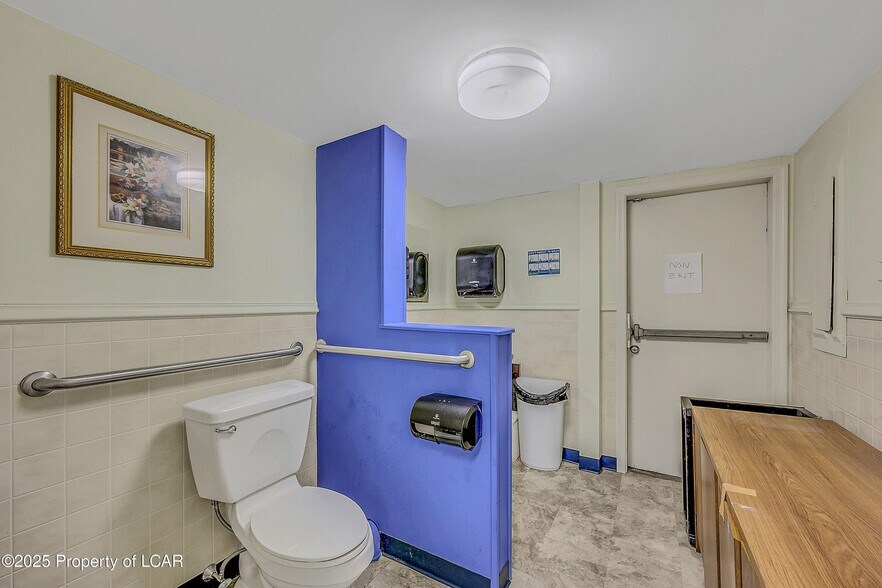 More Photos Of 506 Hazle st, Wilkes Barre Medical For Sale