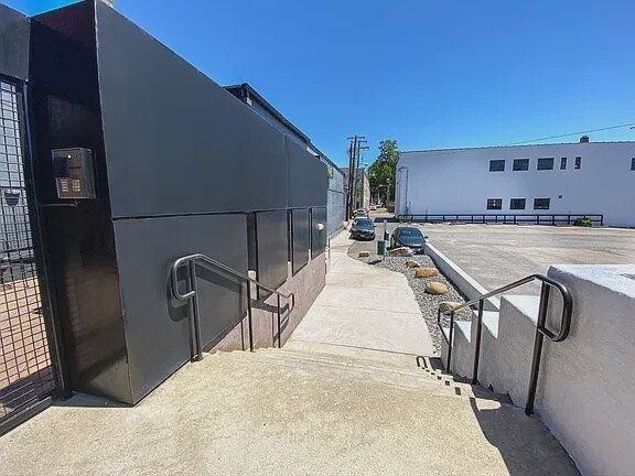 More Photos Of 17 N 18th St, Richmond Apartments For Lease