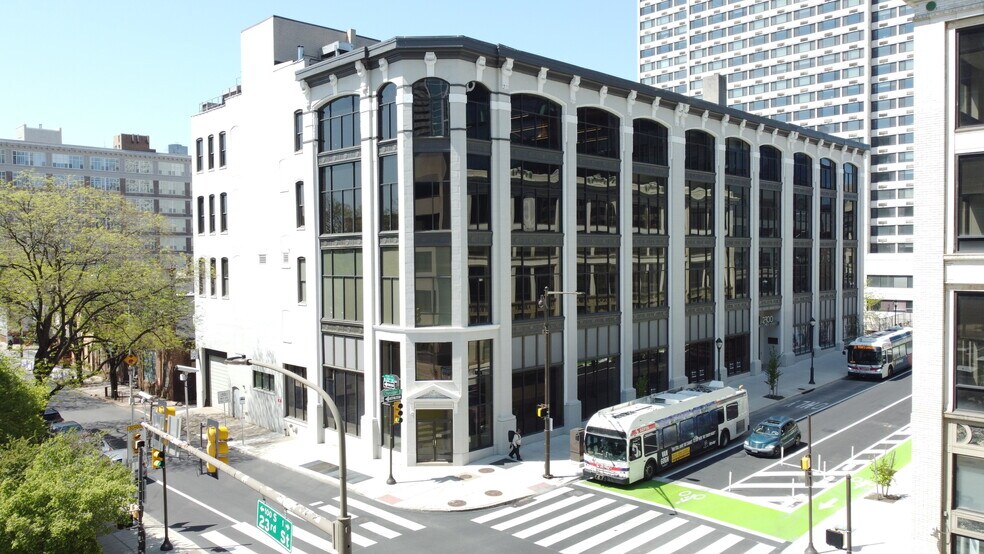 More Photos Of 2300 Chestnut St, Philadelphia Loft Creative Space For Lease