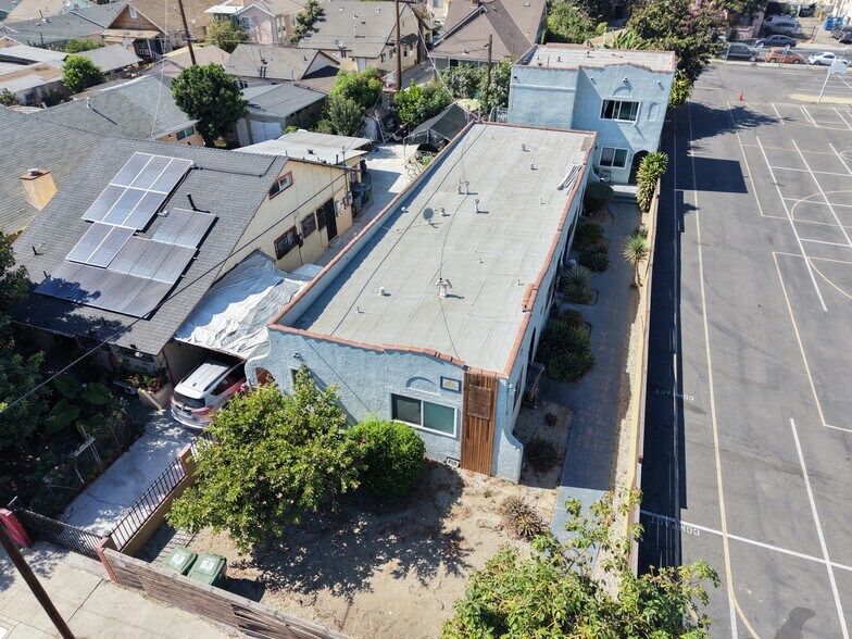 More Photos Of 517 W 42nd Plz, Los Angeles Apartments For Sale