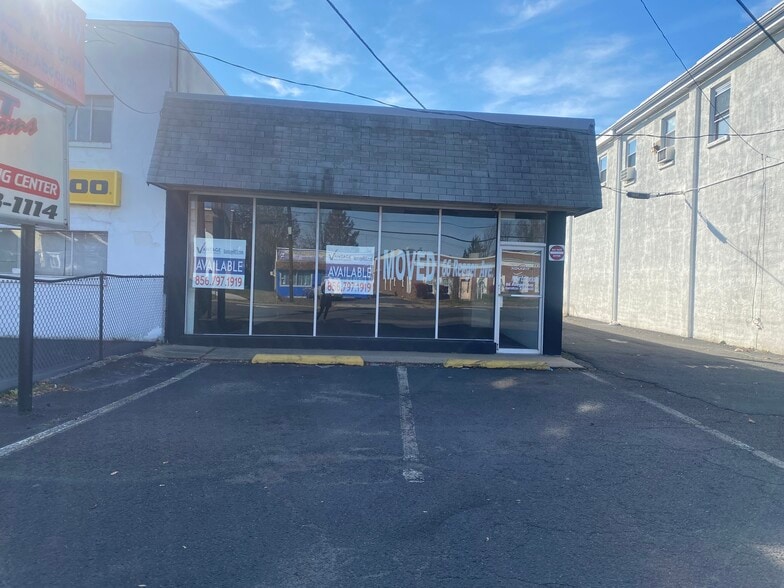More Photos Of 2619 S Broad St, Trenton Freestanding For Lease
