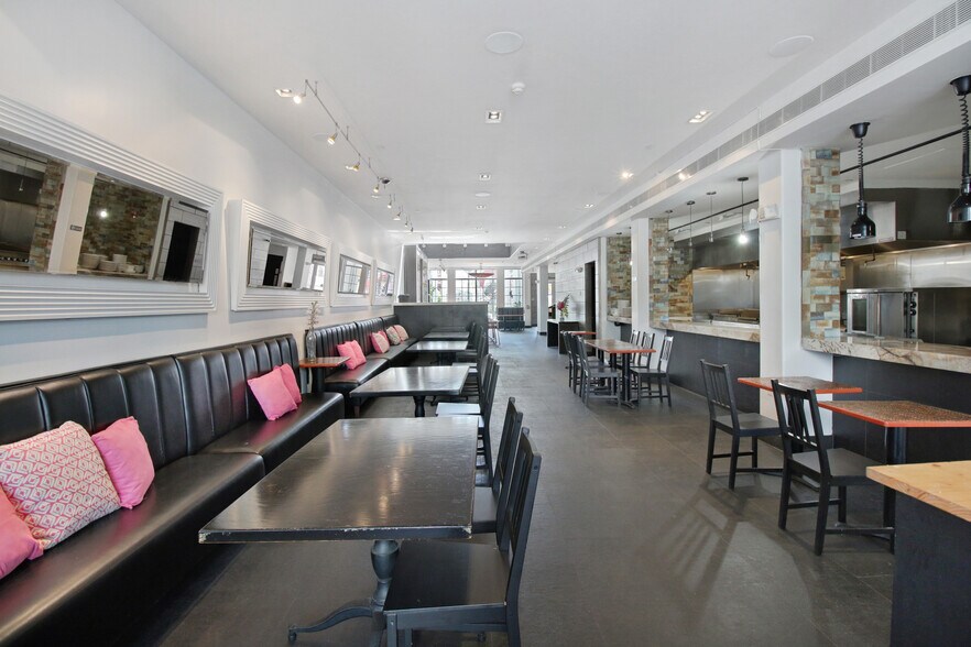 More Photos Of 1542 Washington Ave, Miami Beach Restaurant For Sale