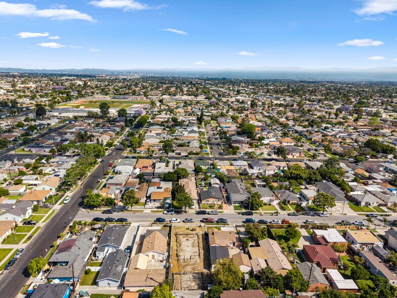 More Photos Of 1114 E Glencoe St, Compton Land For Sale