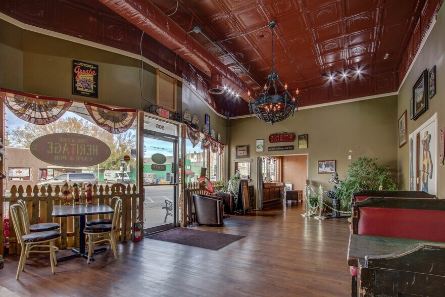 More Photos Of 308 E Don Tyler Ave, Dewey Storefront For Sale