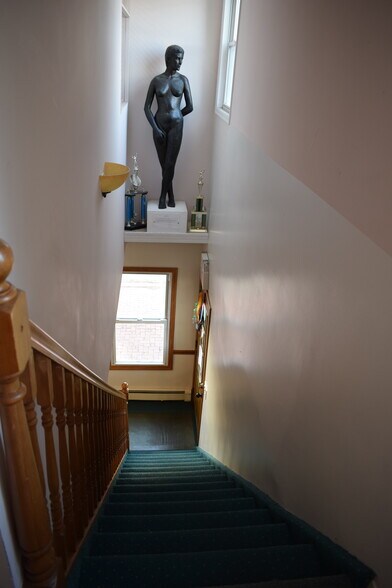 More Photos Of 147 N Ocean Ave, Patchogue Office For Sale