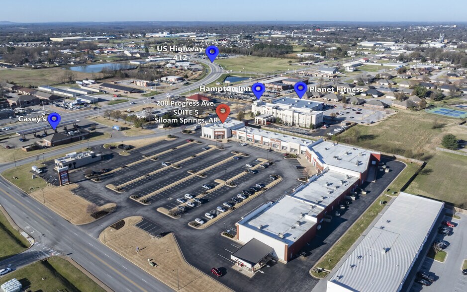 More Photos Of 200 Progress Ave, Siloam Springs General Retail For Lease
