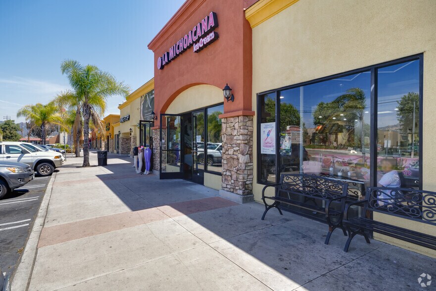 More Photos Of 1815 E Valley Pky, Escondido Storefront For Sale