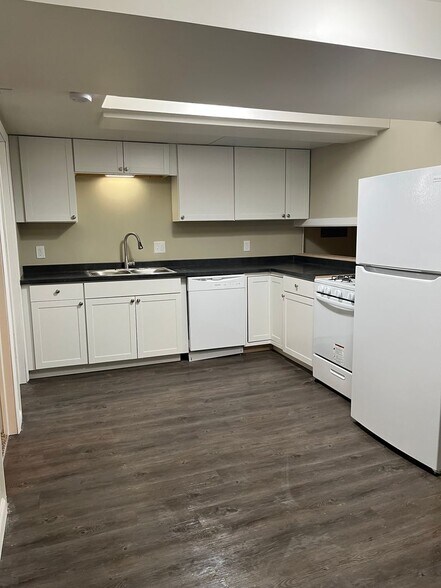 More Photos Of 133 N Riverview Dr, Parchment Apartments For Sale