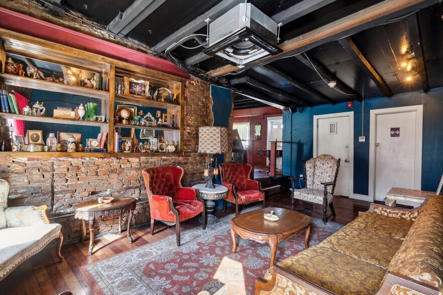 More Photos Of 3749 Midvale Ave, Philadelphia Restaurant For Sale