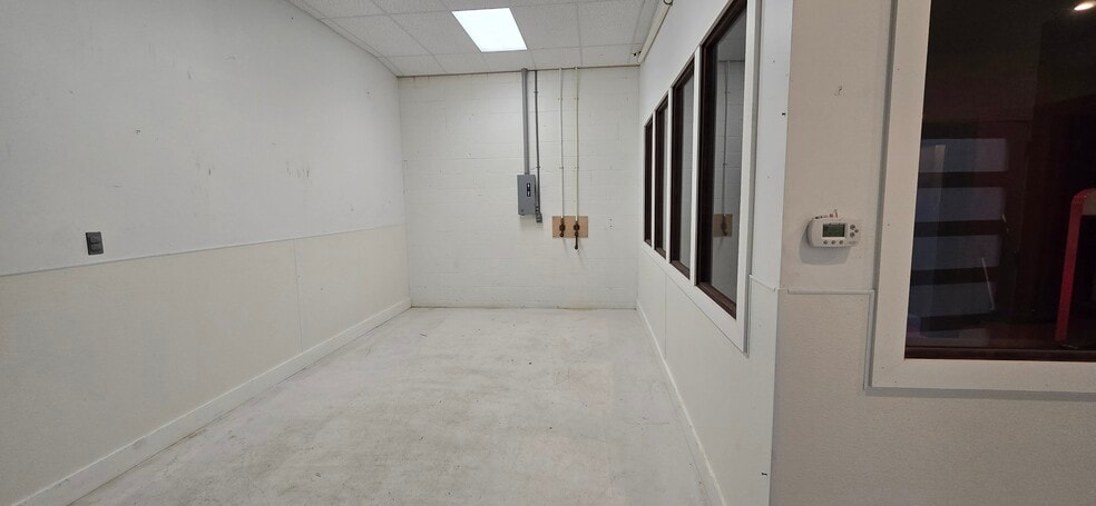 More Photos Of 371 S Route 47, Cape May Court House Warehouse For Lease