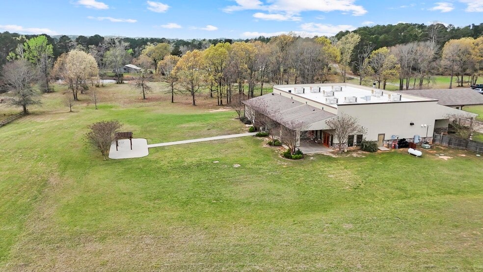 More Photos Of 14284 State Highway 322 N, Kilgore Lodge Meeting Hall For Sale