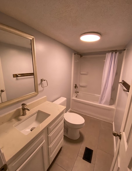 More Photos Of 128 Sandy Springs Ln, Lexington Manufactured Housing Mobile Home Park For Sale