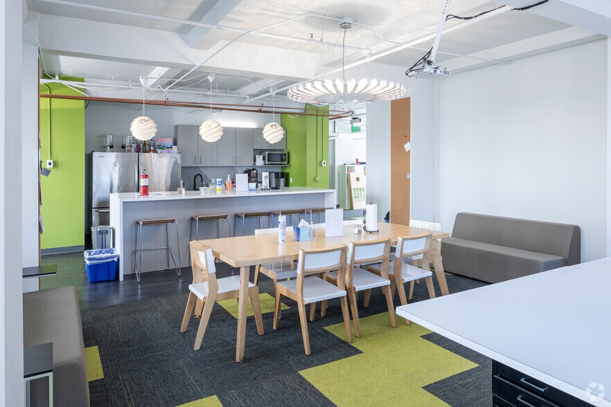 More Photos Of 820 16th St, Denver Office For Sale