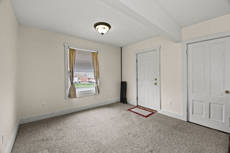 More Photos Of 18 Elm St, Rocky Hill Office Residential For Sale