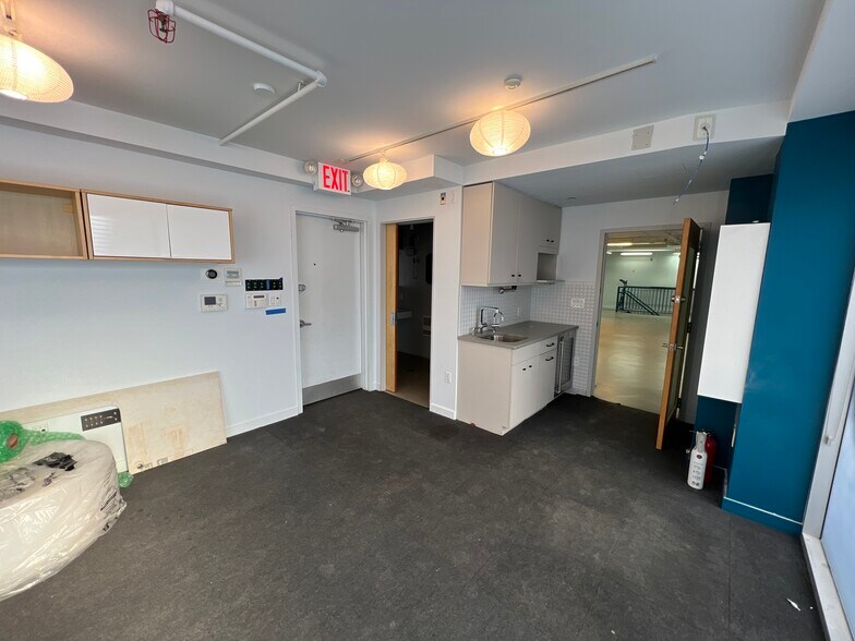 More Photos Of 172 Stanton St, New York Apartments For Lease