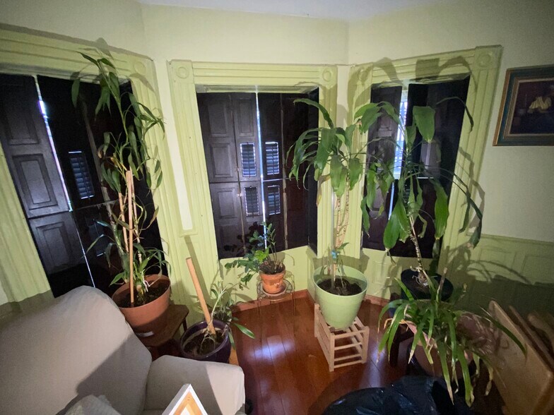 More Photos Of 963 Bergen St, Brooklyn Apartments For Sale