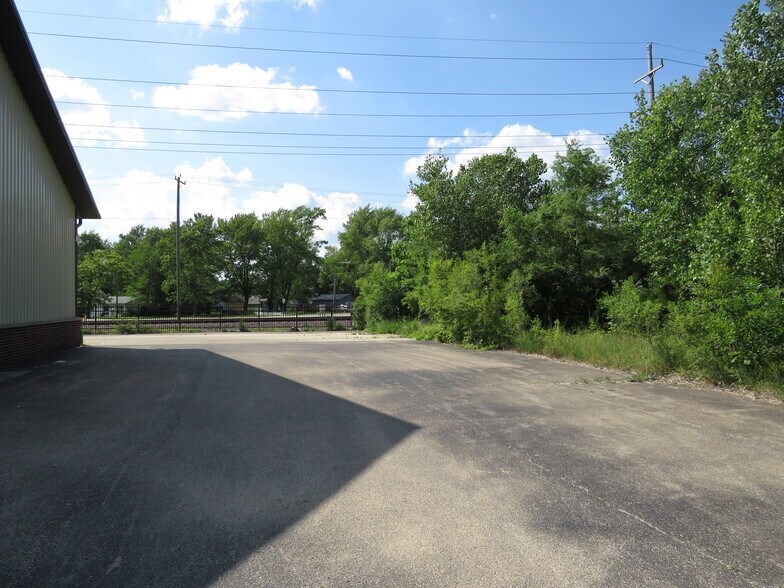 More Photos Of 264-272 S Front St, Braidwood Freestanding For Lease