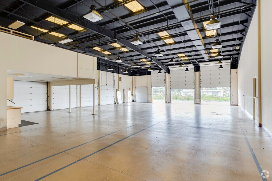 More Photos Of 672 Old Dixie Hwy, Vero Beach Unknown For Lease