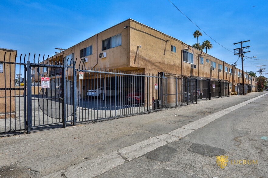 More Photos Of 20951 Roscoe Blvd, Canoga Park Apartments For Sale