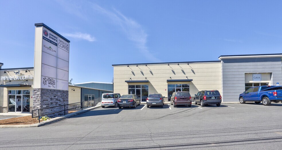 More Photos Of 1706 Capital Cir NE, Tallahassee General Retail For Lease