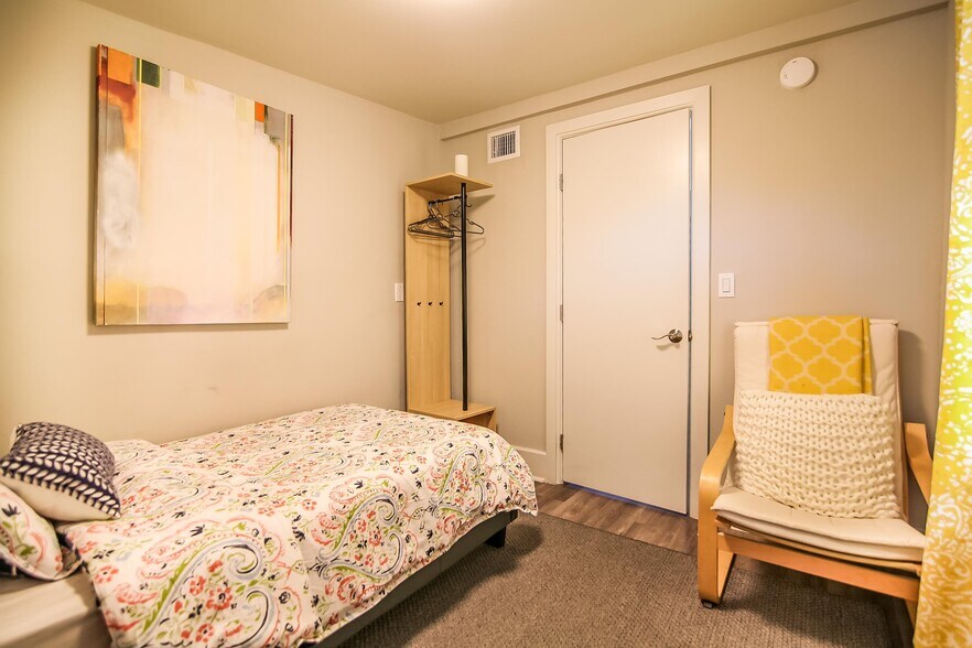 More Photos Of 6054 Carlton Way, Los Angeles Multifamily For Sale