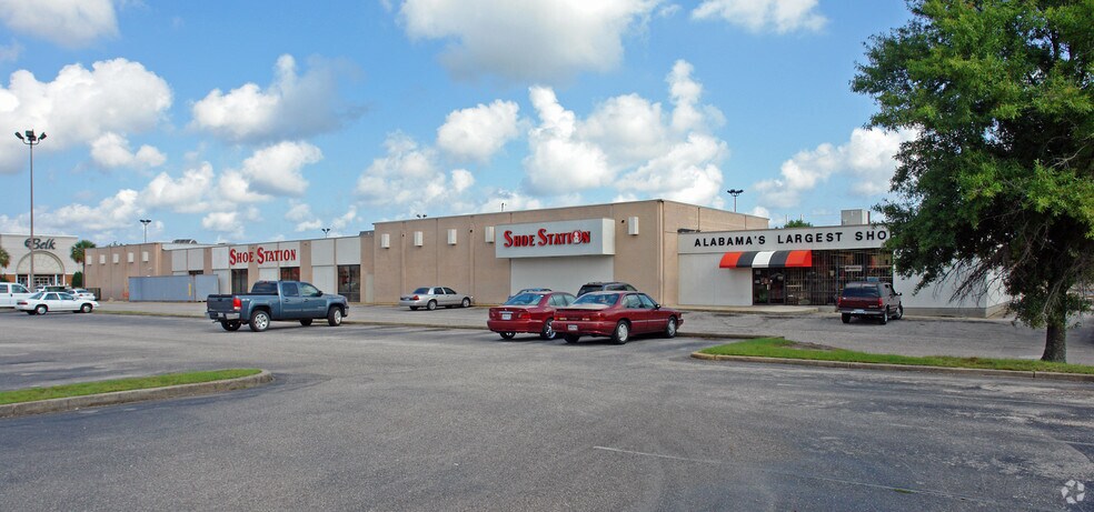More Photos Of 450 Bel Air Blvd, Mobile Freestanding For Lease