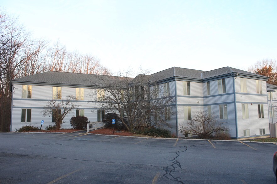 More Photos Of 33 Electric Ave, Fitchburg Medical For Lease