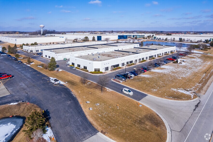 More Photos Of 1500 S Sylvania Ave, Sturtevant Light Distribution For Sale