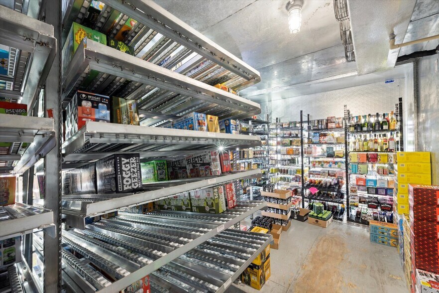 More Photos Of 401 E Sheridan St, Ely Convenience Store For Sale