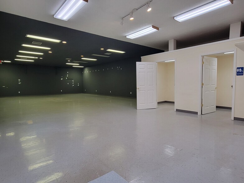 More Photos Of , McKees Rocks Unknown For Sale